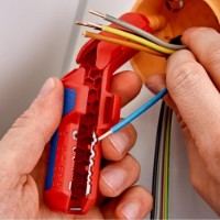 Εικόνα της Απογυμνωτής καλωδίων 135 mm Knipex