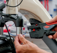 Εικόνα της Πολυεργαλείο ηλεκτρολόγων,πρεσάρισμα σε μονές μύτες ακροχιτωνίων Knipex